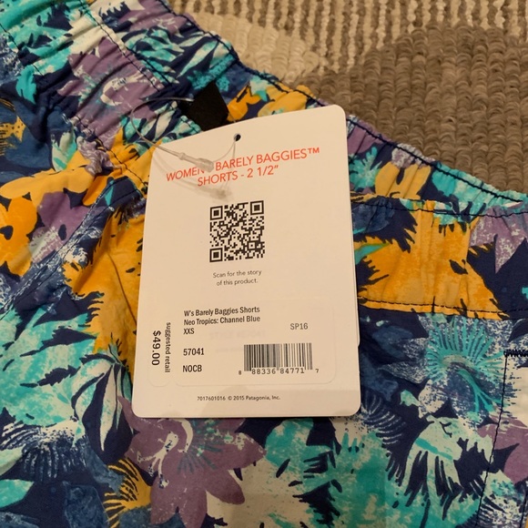 NWT Patagonia Barely Baggies - XXS - Picture 3 of 5